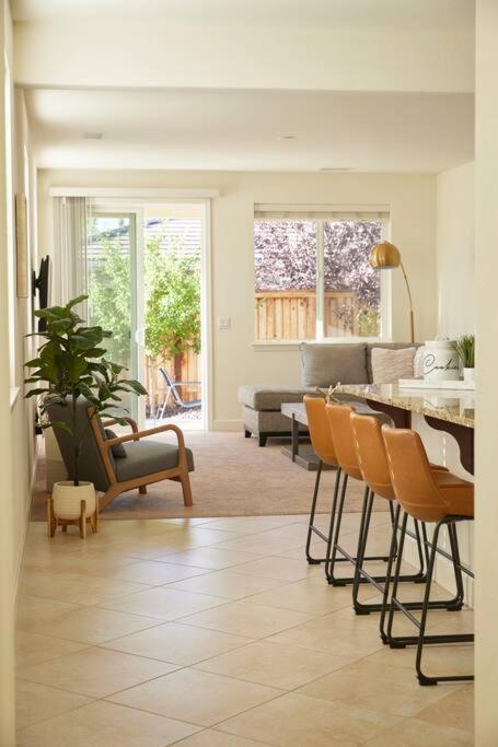 New Upscale House, Tahoe 30-Min W/ Cal King Reno Exteriér fotografie