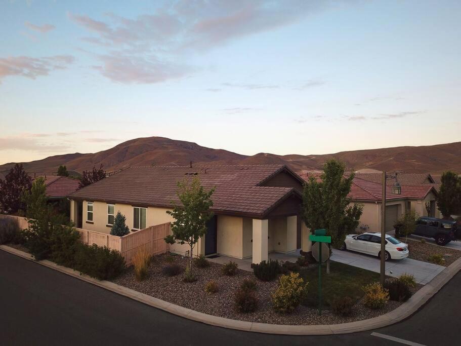 New Upscale House, Tahoe 30-Min W/ Cal King Reno Exteriér fotografie