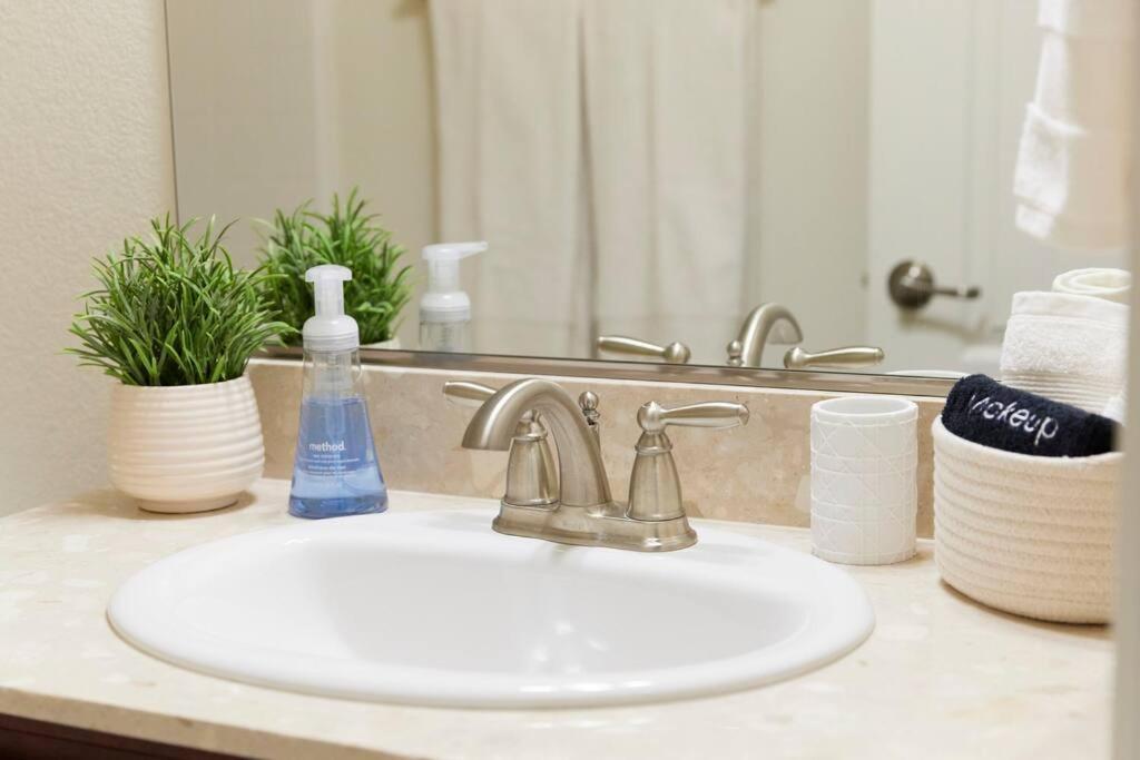 New Upscale House, Tahoe 30-Min W/ Cal King Reno Exteriér fotografie
