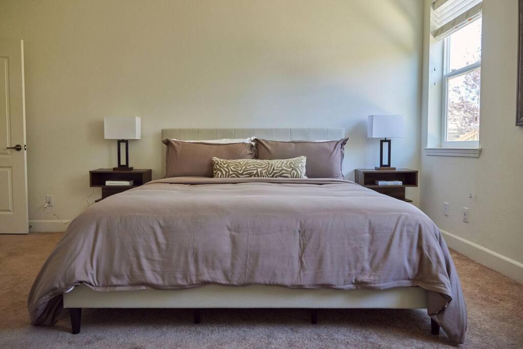 New Upscale House, Tahoe 30-Min W/ Cal King Reno Exteriér fotografie